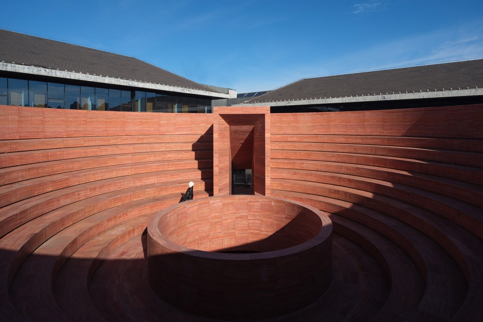 Qujiang Museum of Fine Arts Extension China by Neri Hu Design and Research Office
