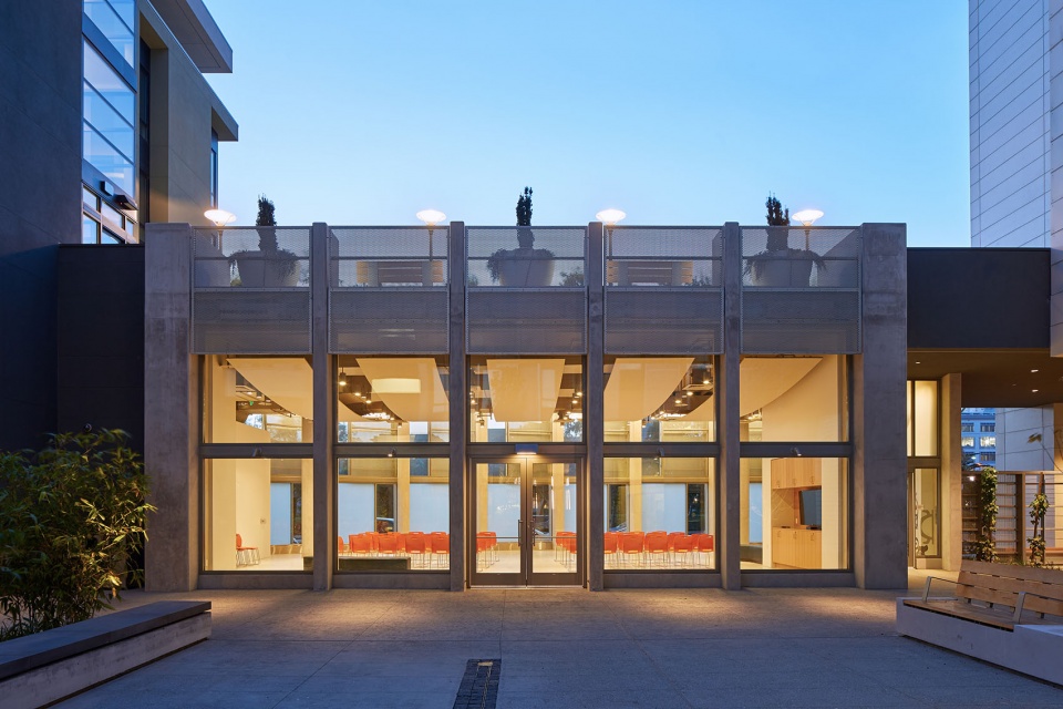 fourth street affordable housing by kennerly architecture uki