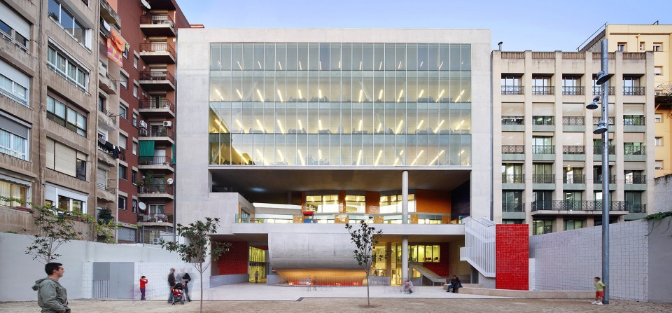 the collage building cultural centre teresa pamies by jorge vidal studio