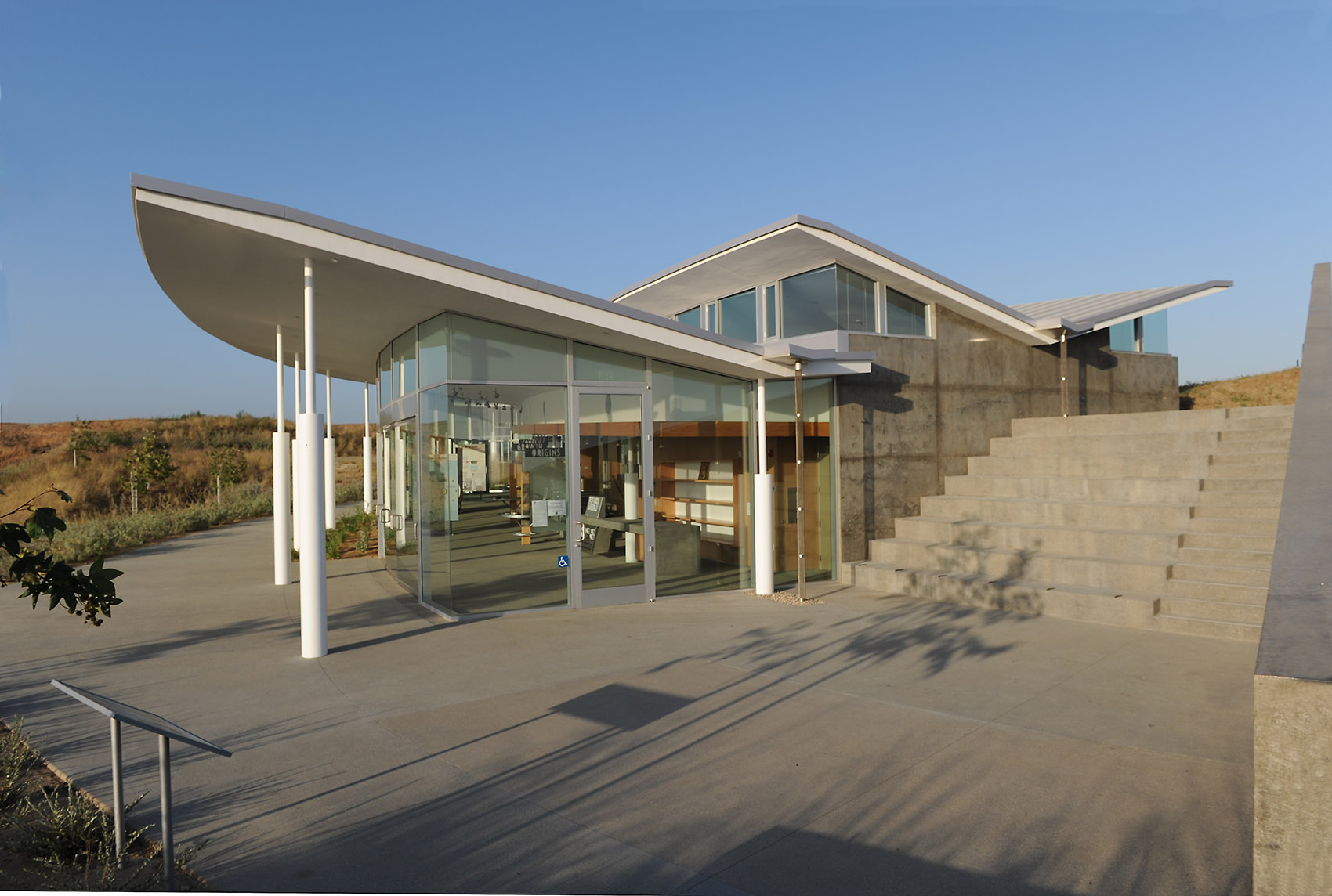 Baldwin Hills Scenic Overlook by Safdie Rabines Architects 谷德设计网