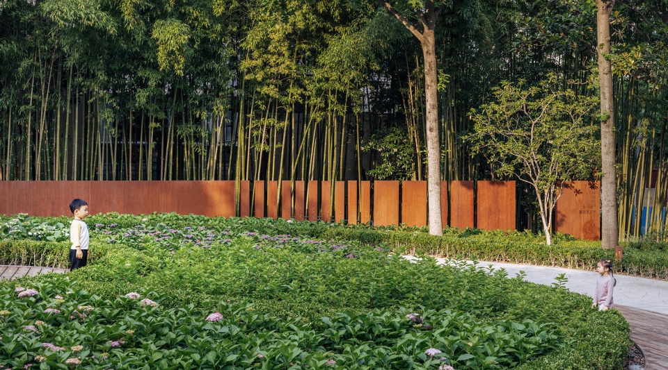 Caojiadu Garden Renovation Shanghai by VIASCAPE design