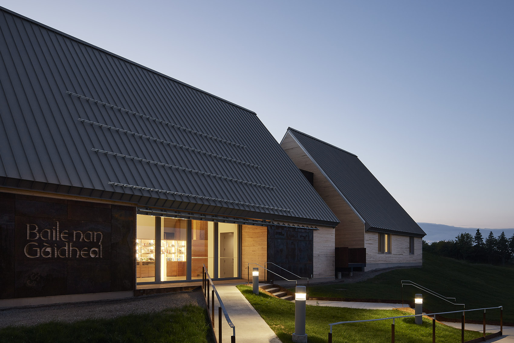 Highland Village Interpretive Centre by Abbott Brown Architects 谷德设计网
