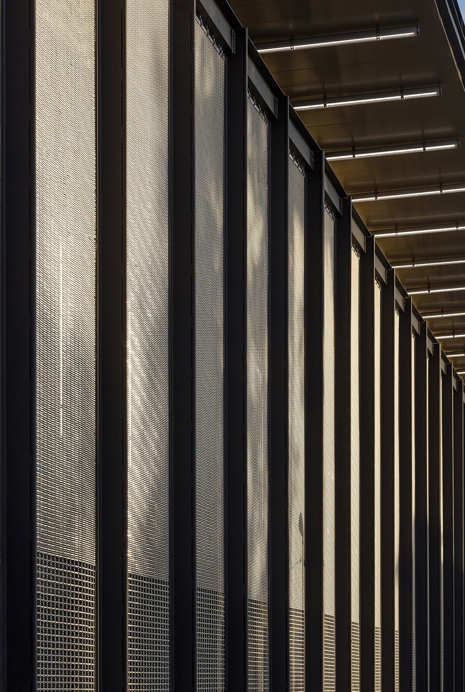 Palais de Justice Pointe a Pitre by Ignacio Prego Architectures