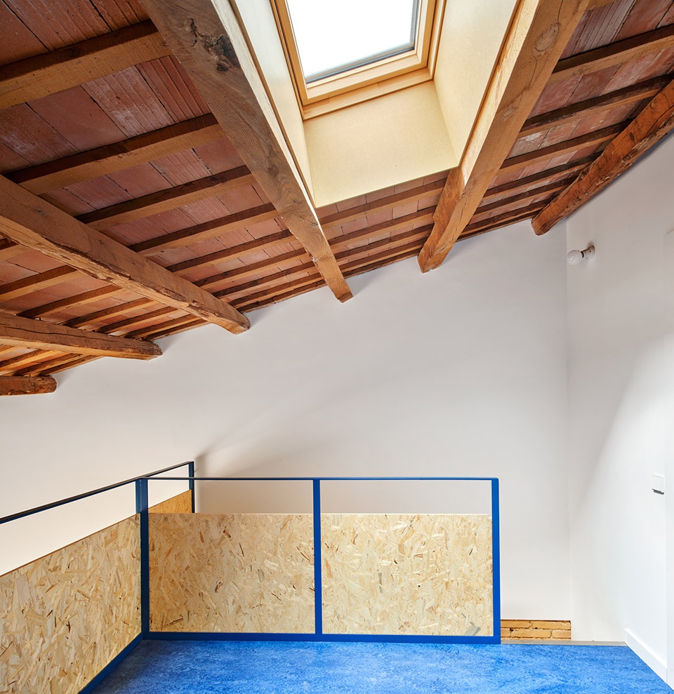 105JON Renovation of a House Between Dividing Walls Vallribera Arquitectes