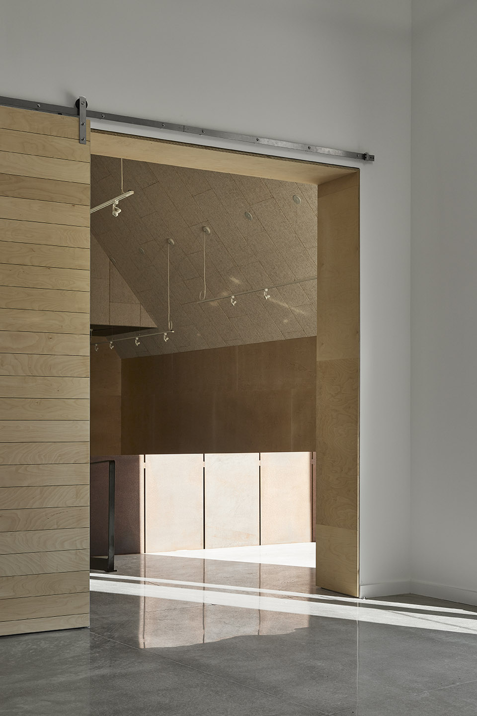 Highland Village Interpretive Centre by Abbott Brown Architects 谷德设计网