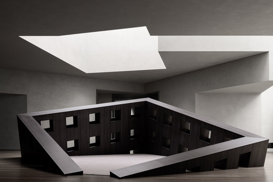 Shuiguo Tangquan Xintiandi Hangzhou by DJX Design