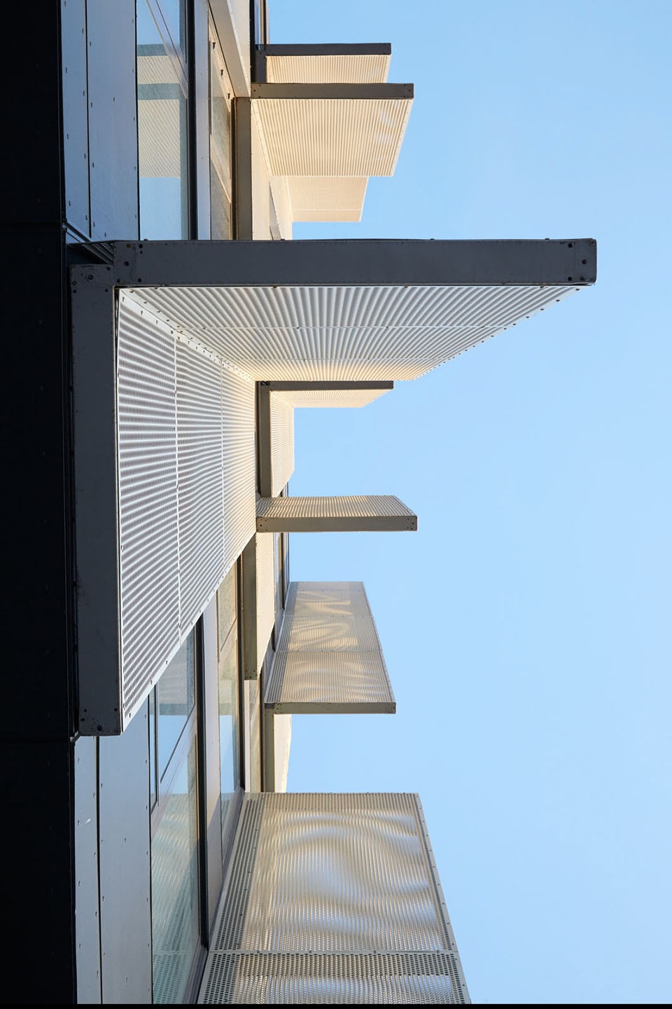 fourth street affordable housing by kennerly architecture