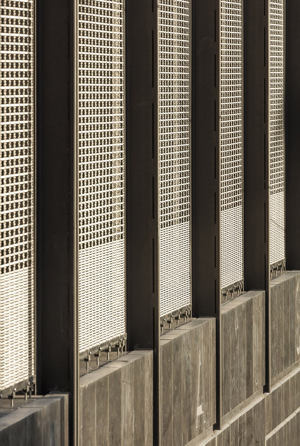 Palais de Justice Pointe a Pitre by Ignacio Prego Architectures kvx