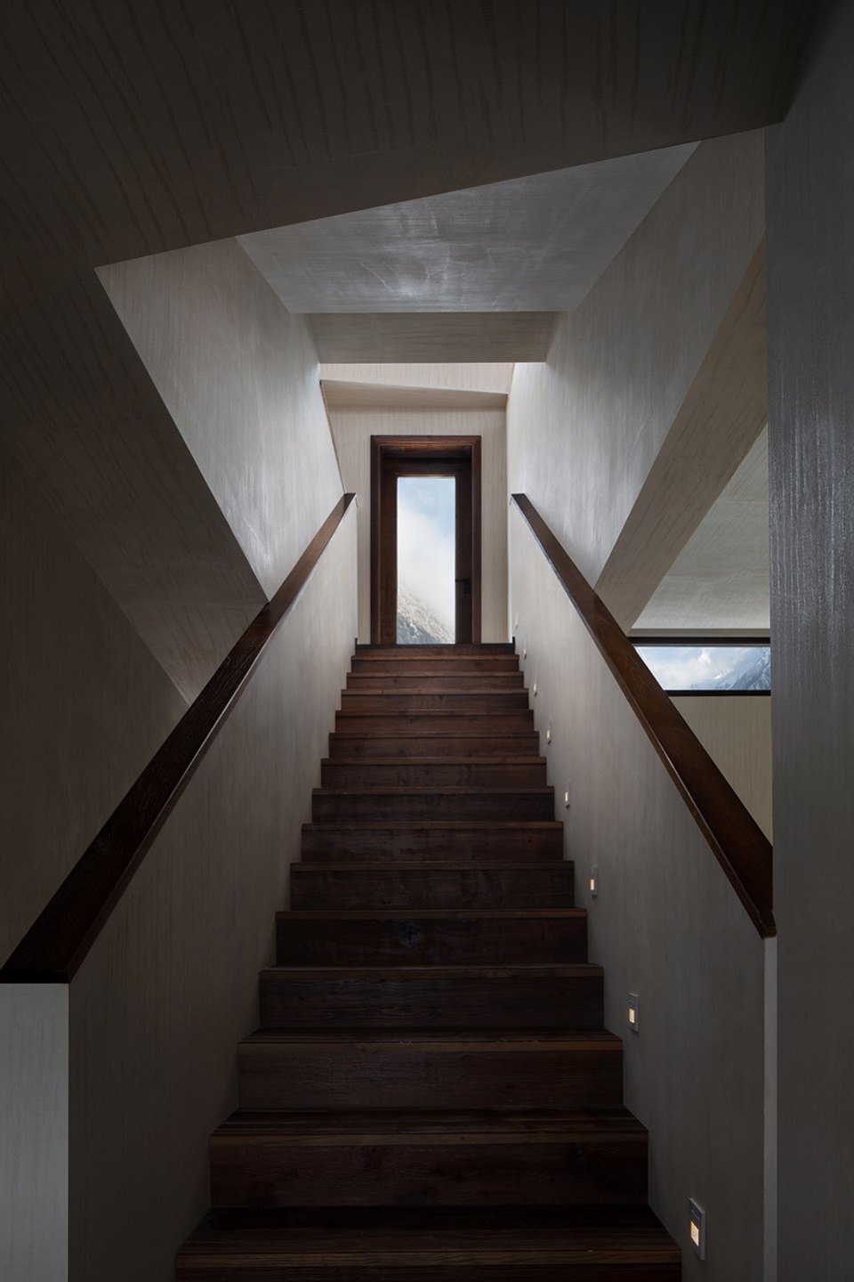 dainn mt siguniang by chengdu wan qian ji environmental art design company zyxtudio