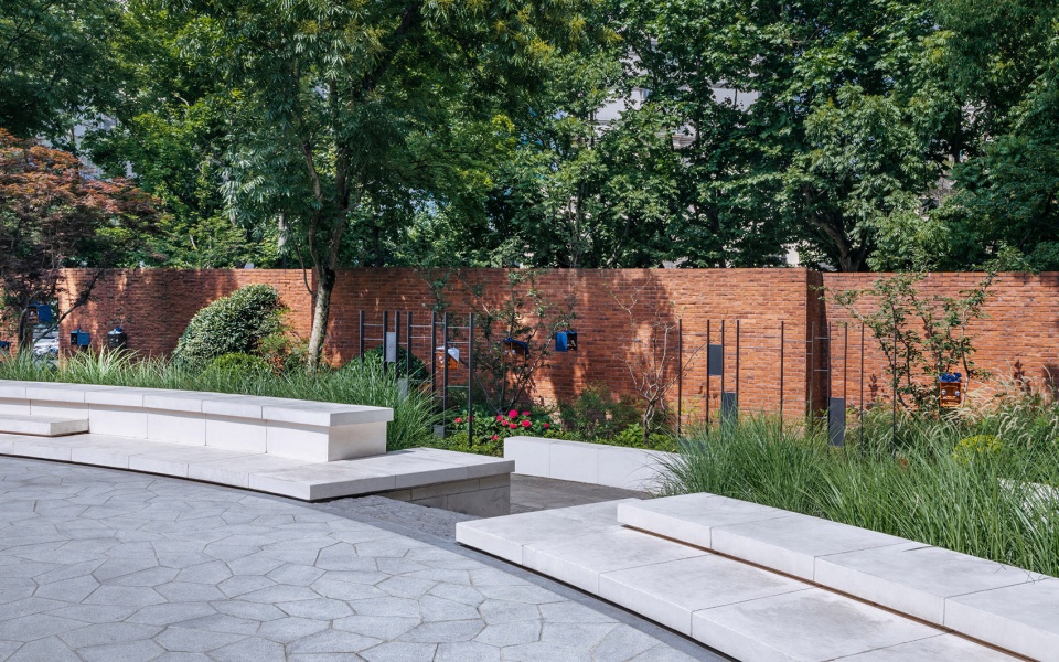 Caojiadu Garden Renovation Shanghai by VIASCAPE design
