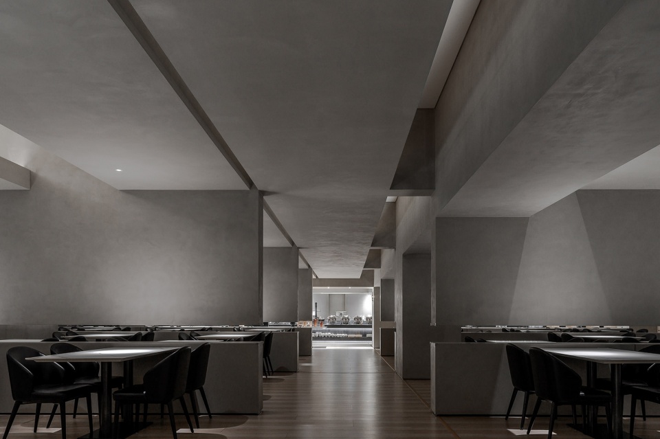 Shuiguo Tangquan Xintiandi Hangzhou by DJX Design