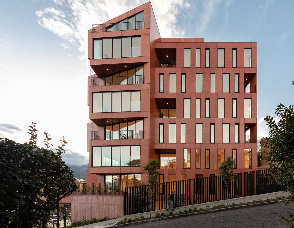 olvia by urlo studio