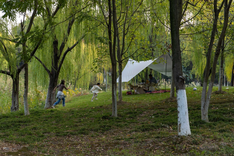 Zhongjiang Park Wuhu by L A Design