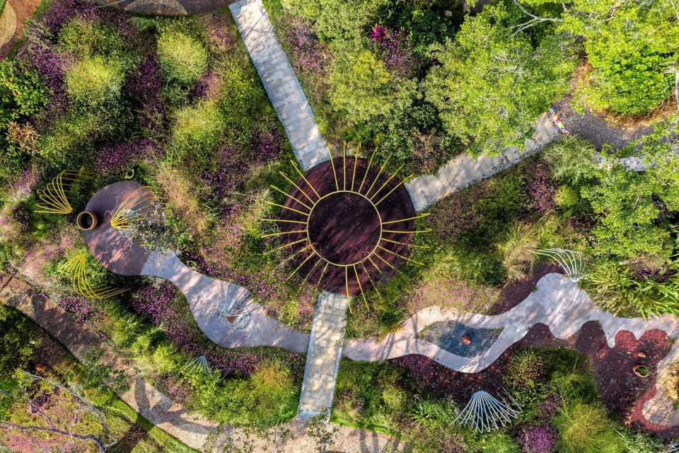 meizhou yanshan lake international garden resort china by belt collins international