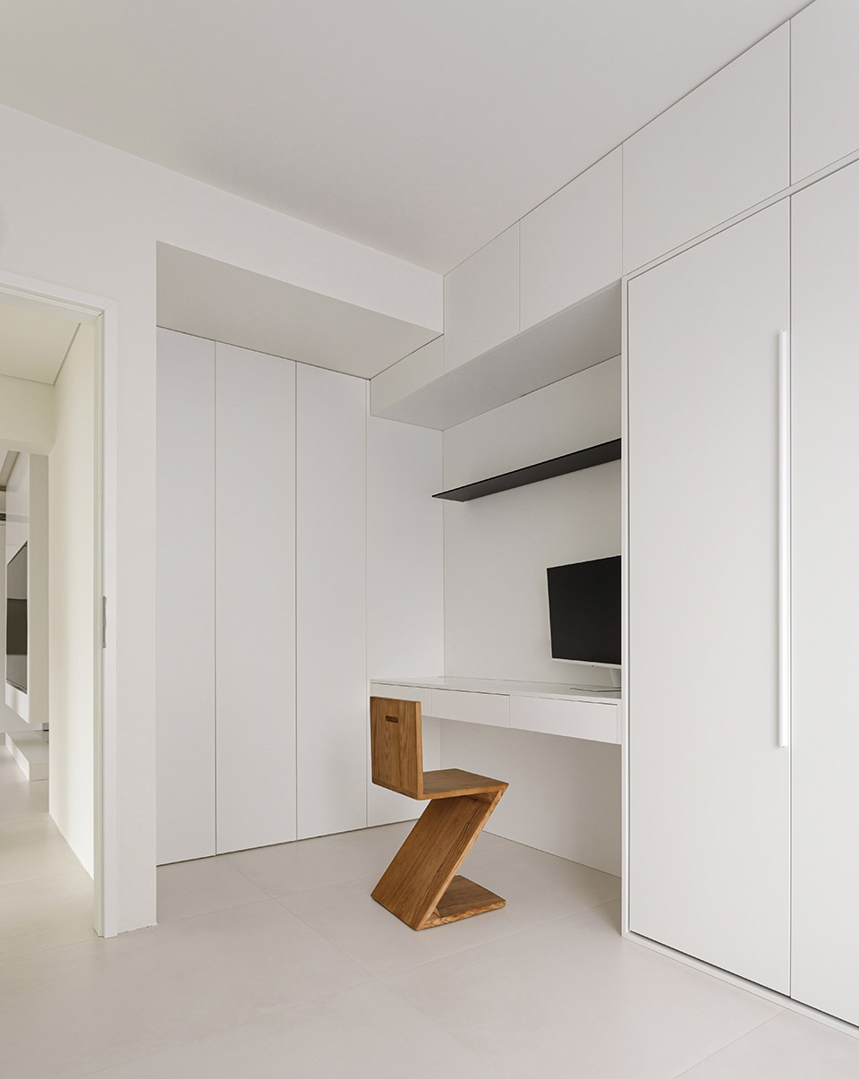 Between the lines China by CHENJING DESIGN
