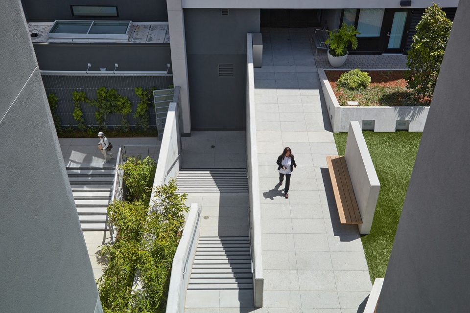 fourth street affordable housing by kennerly architecture