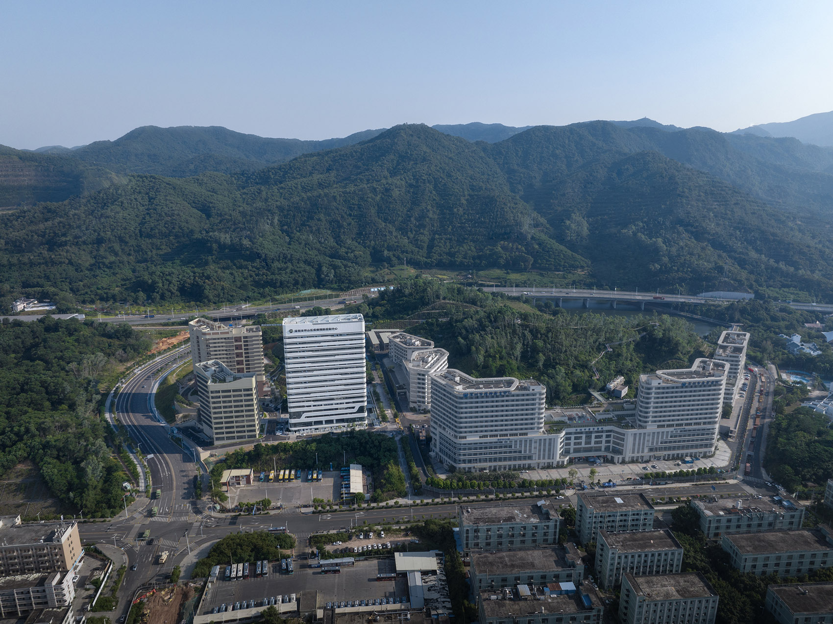 Design of pingshan district center for disease control and prevention