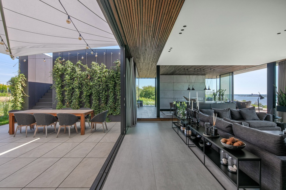 house 35 35 by 77studio