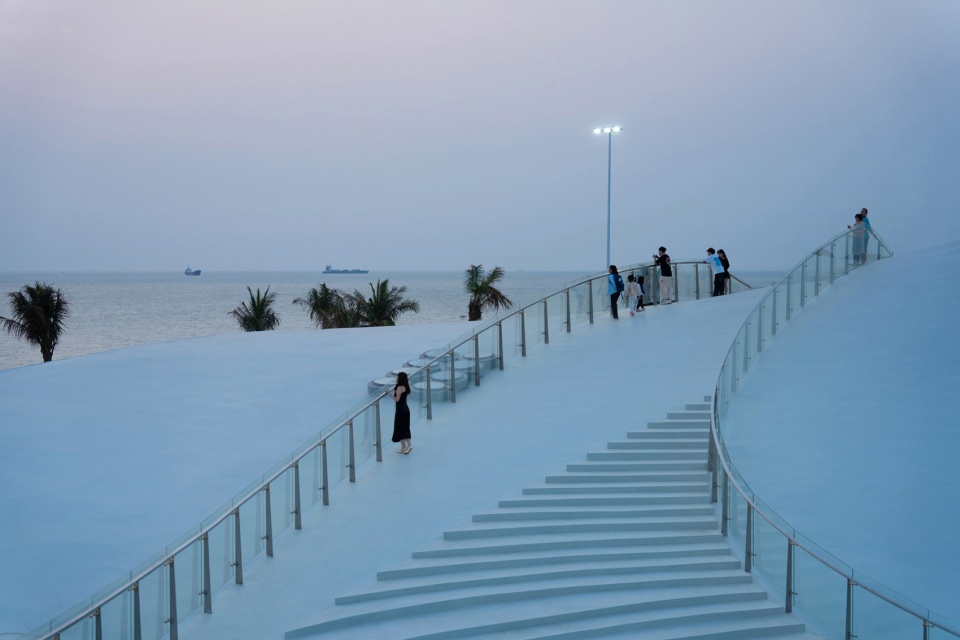 sky mountain coastal station in haikou by sou fujimoto