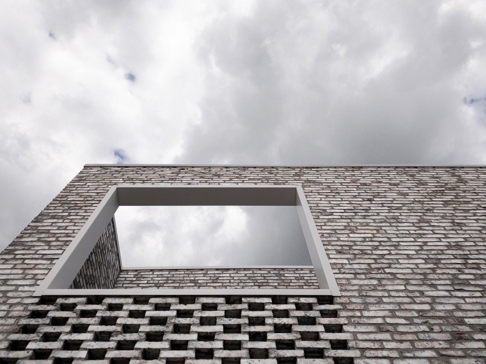 social housing in dessel by studio farris architects