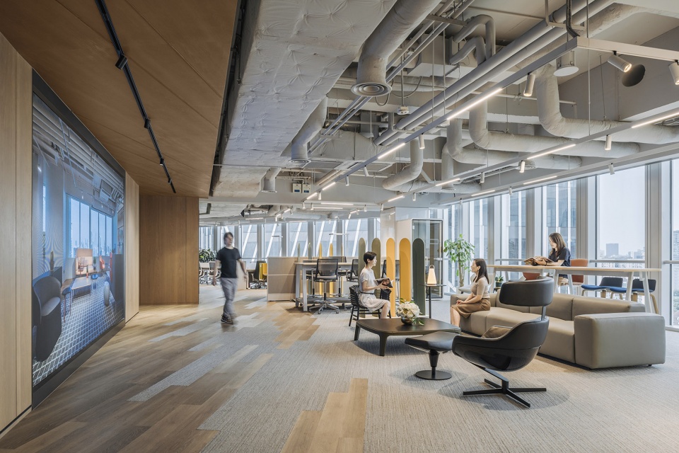 haworth hws customer experience centre in shanghai china by gensler