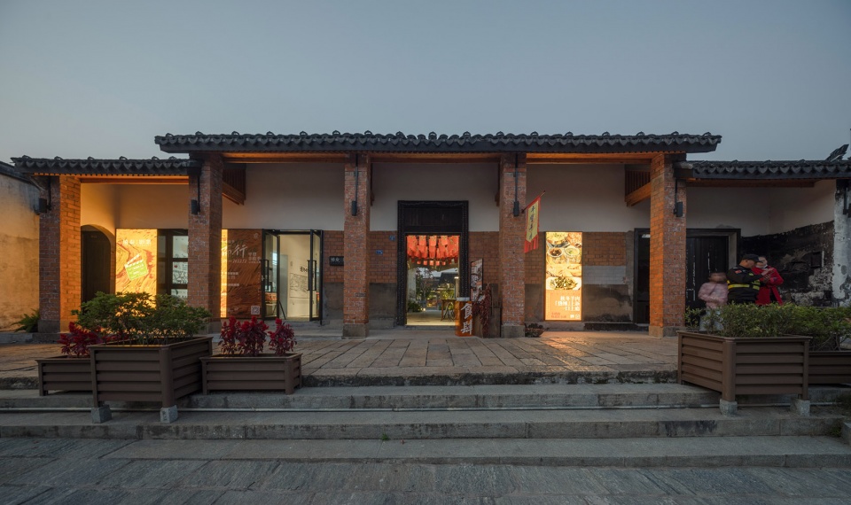yuanjian groups pingwang grand canal bazaar by studio ininches