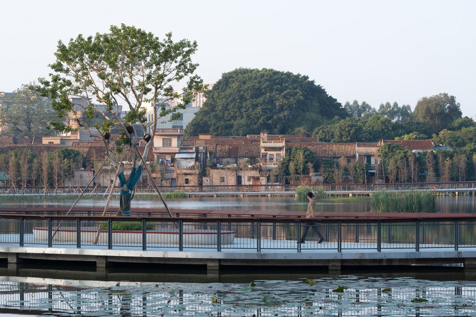 Organic renewal of the contiguous villages of Ding Peng and Huang by DONGDA SHENZHEN DESIGN CO LTD