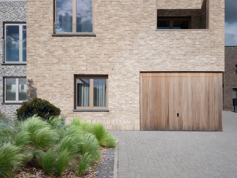 social housing in dessel by studio farris architects