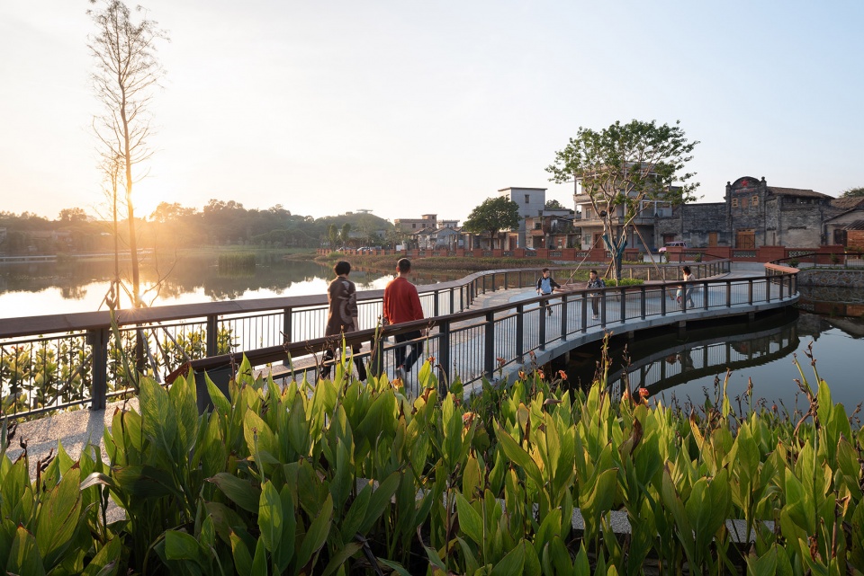 Organic renewal of the contiguous villages of Ding Peng and Huang by DONGDA SHENZHEN DESIGN CO LTD