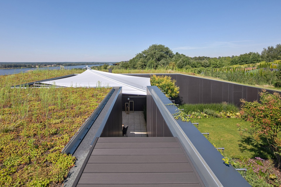 house 35 35 by 77studio