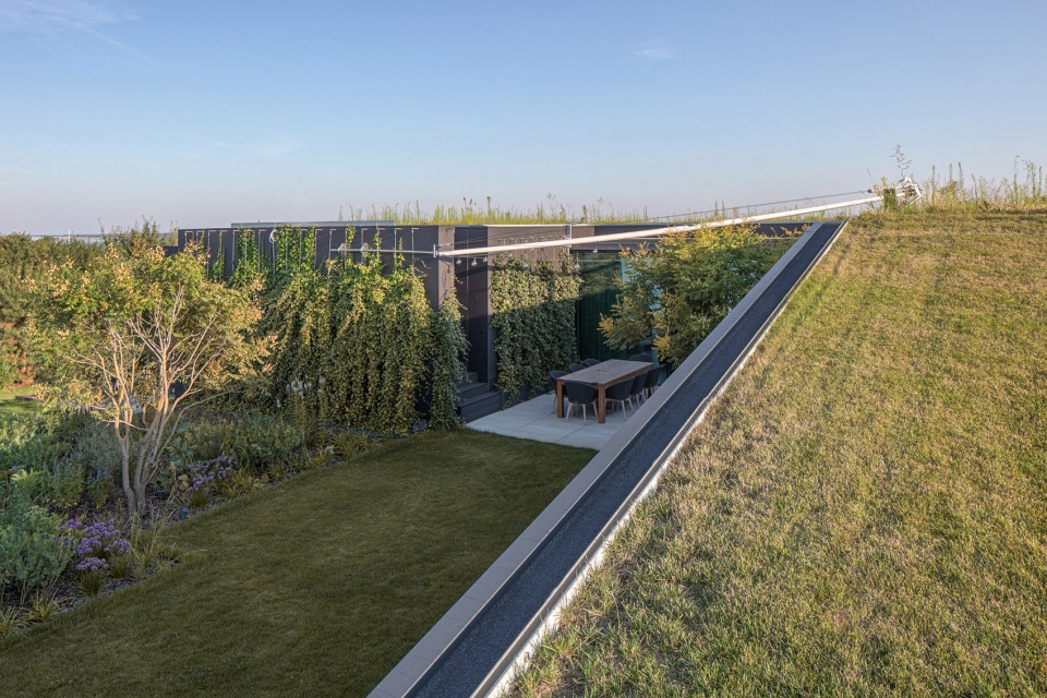 house 35 35 by 77studio