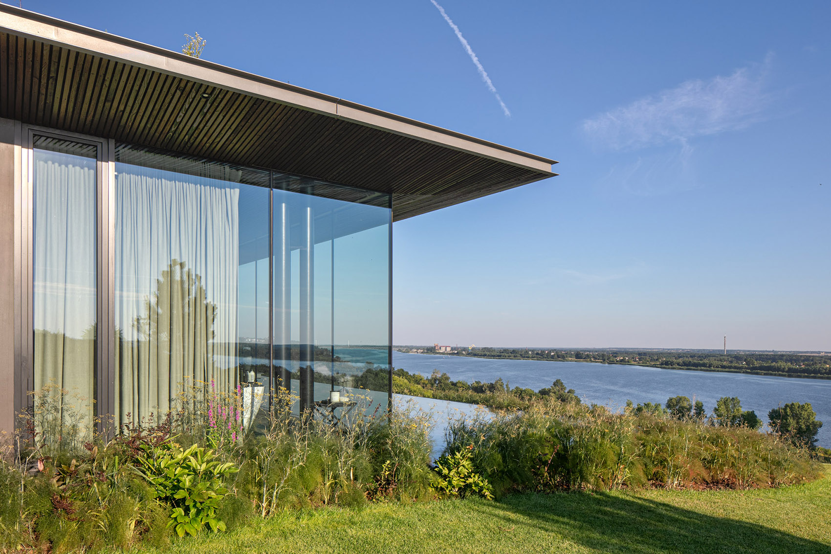 house-35-35-by-77studio