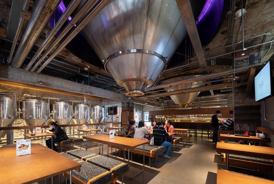 2022 uabb main venue kingway brewery renovation by urbanus