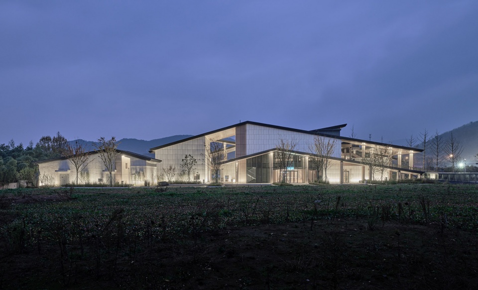 yucun tourist service center by local architecture design office
