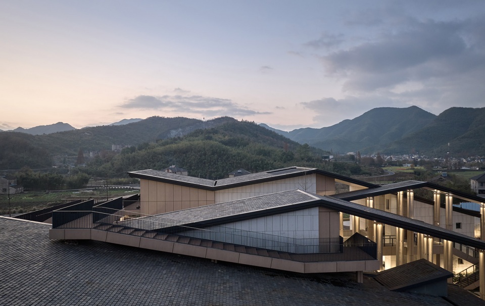 yucun tourist service center by local architecture design office