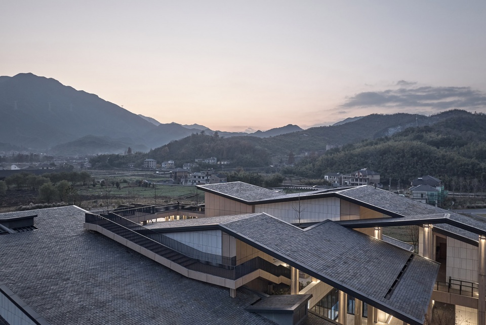 yucun tourist service center by local architecture design office