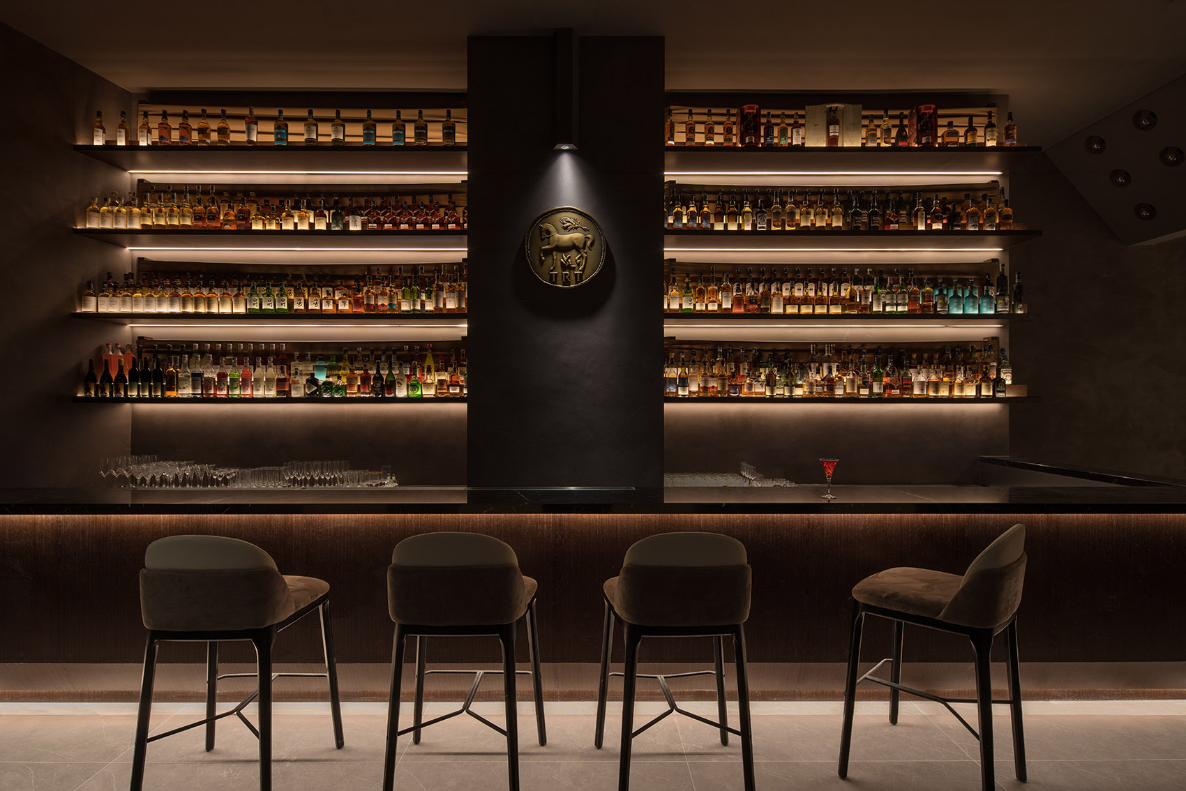 TARENTUM L’Opéra Greek Restaurant Bar by ATELIER XU 谷德设计网