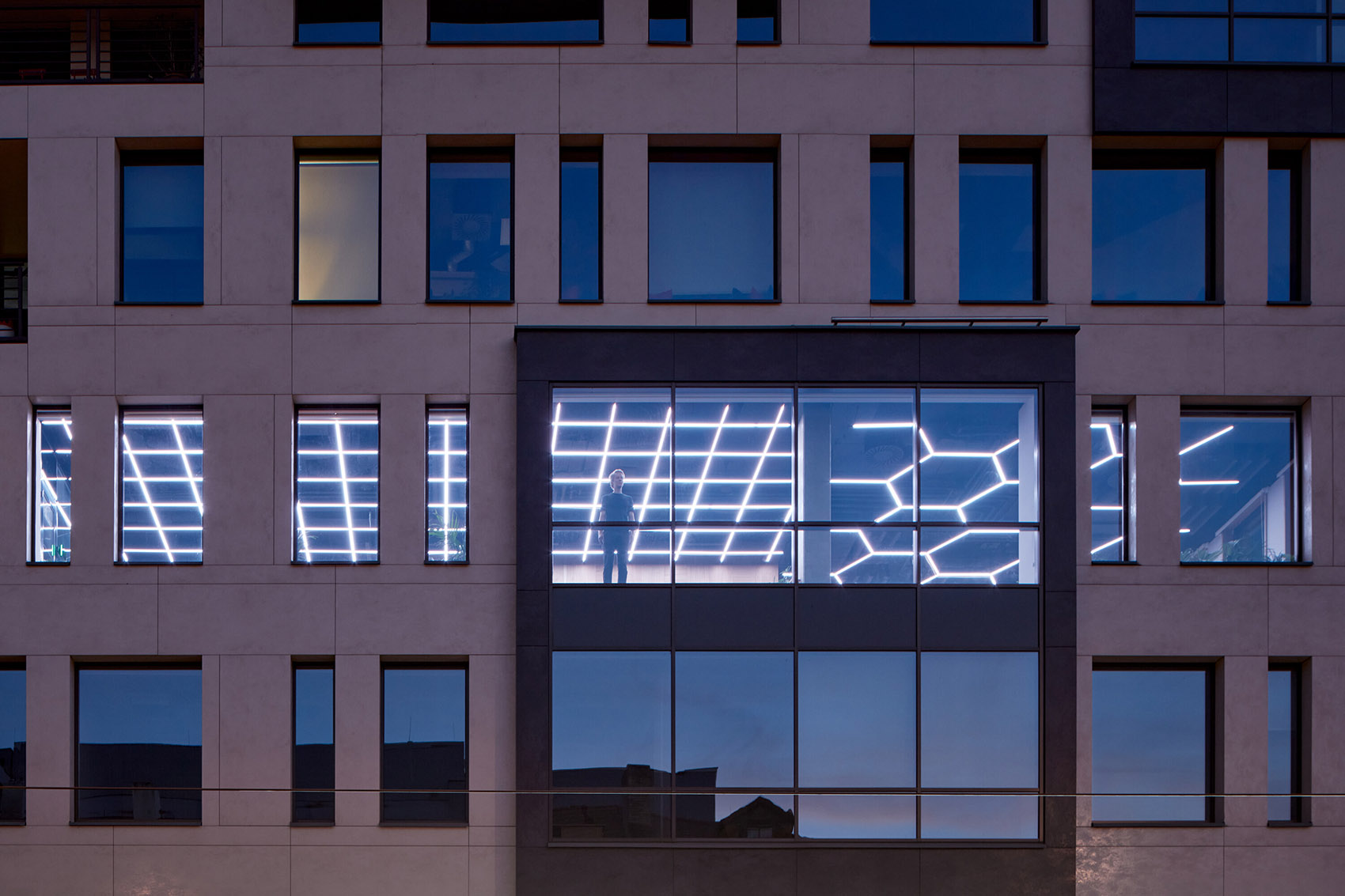Price f(x) Offices by collcoll 谷德设计网