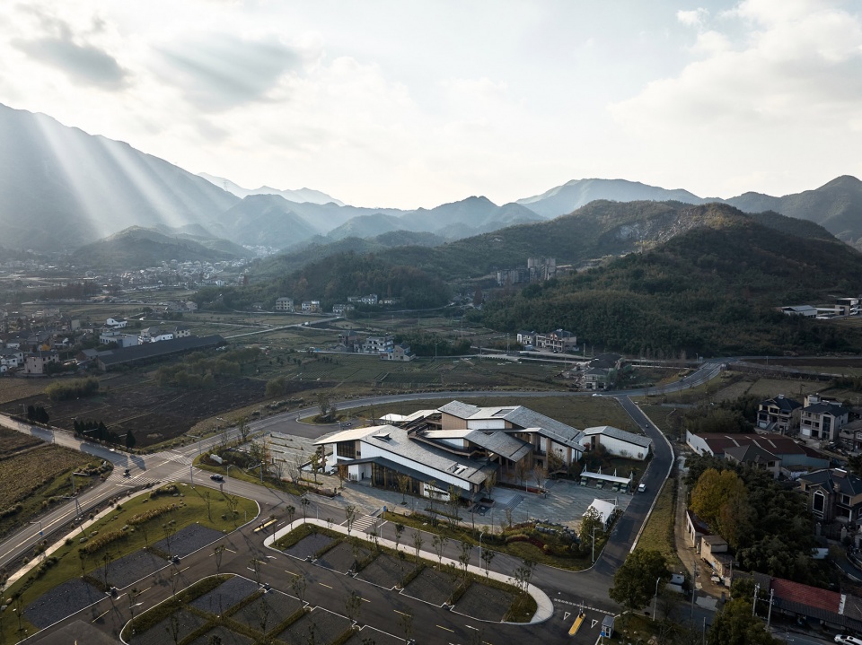 yucun tourist service center by local architecture design office