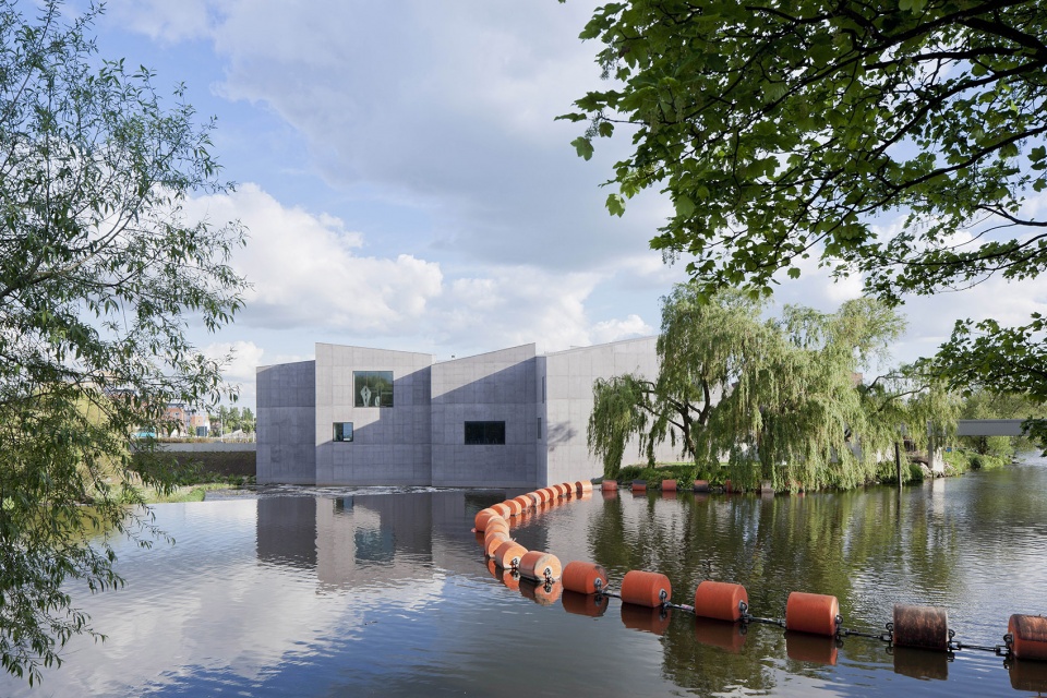 The Hepworth Wakefield 1