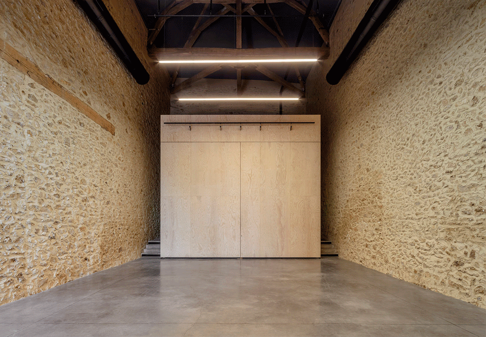 Chessy cultural centre by Opus 5 architectes