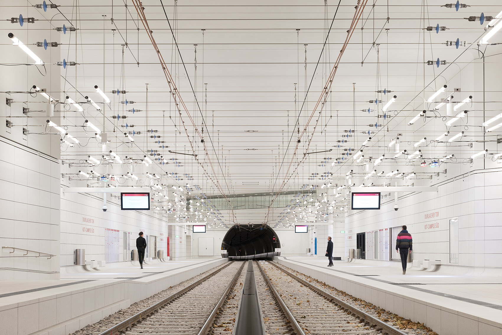 Light Rail Tunnel Karlsruhe by allmannwappner - 谷德设计网