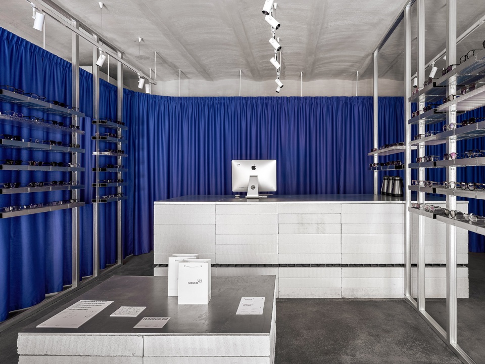 Radius 58 optics pop up Resource coffee by DA bureau