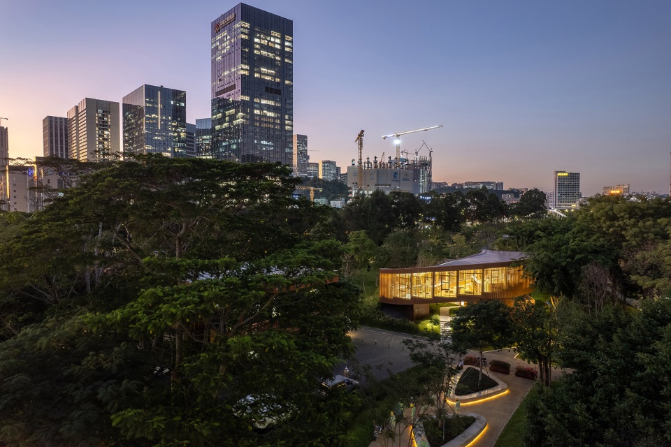 Serpentine Bookhouse China by ATELIER XI