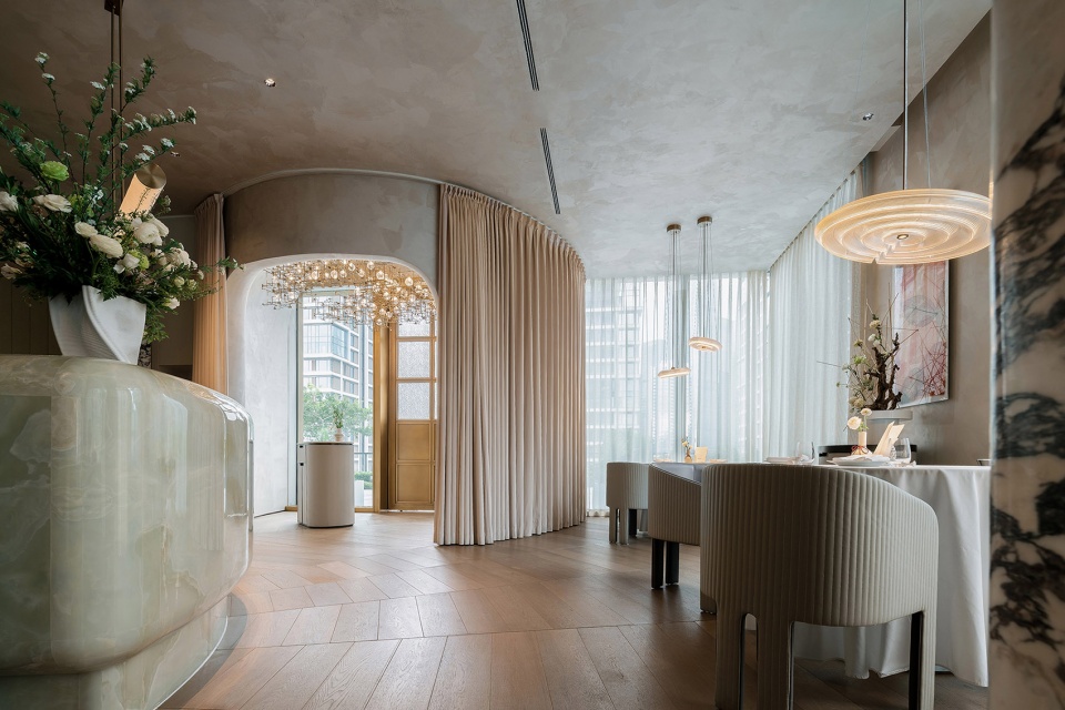 grow in qianhai kerry center by hejidesign