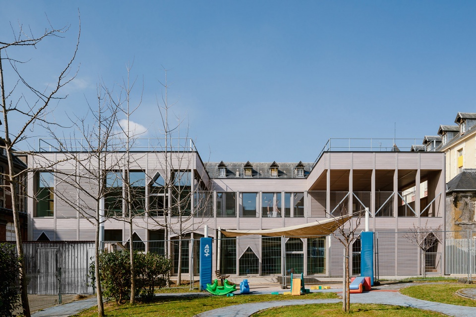 Saint Louis kindergarten Janez Nguyen Architects