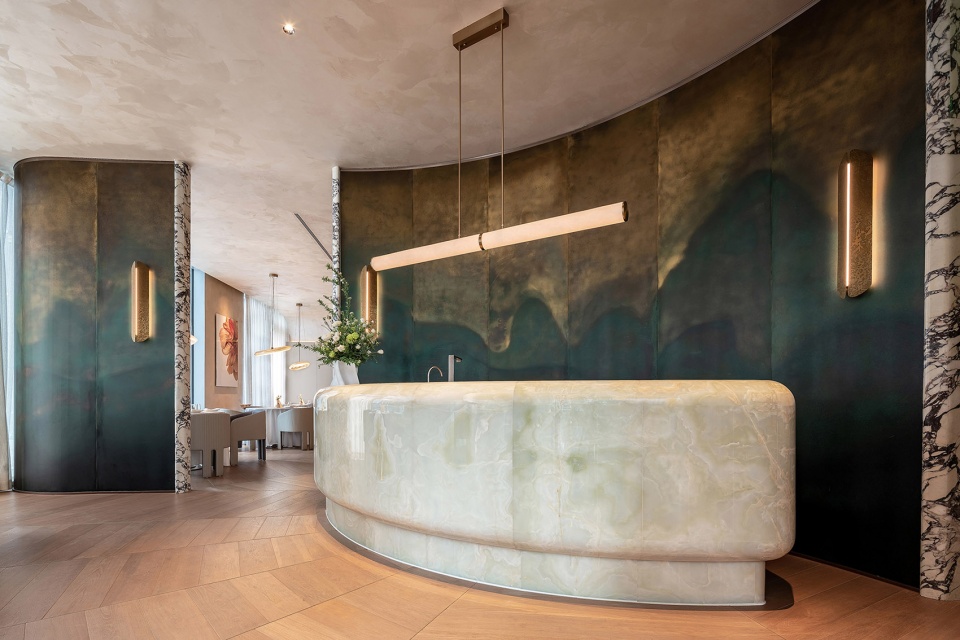 grow in qianhai kerry center by hejidesign