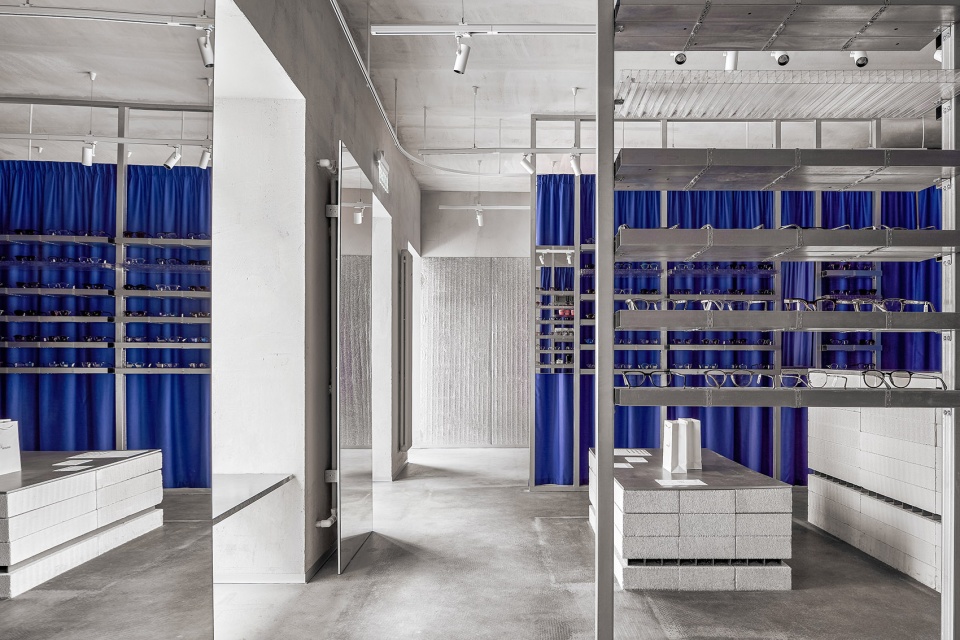 Radius 58 optics pop up Resource coffee by DA bureau