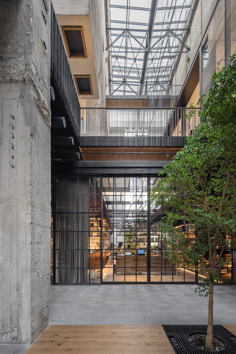 werk restaurant BEEF ARCHITEKTI