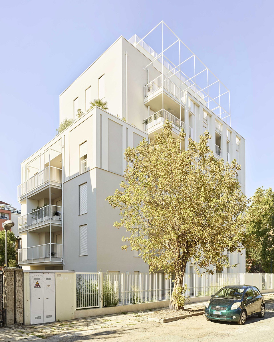 Casa Calipso Milan by Degli Esposti Architetti